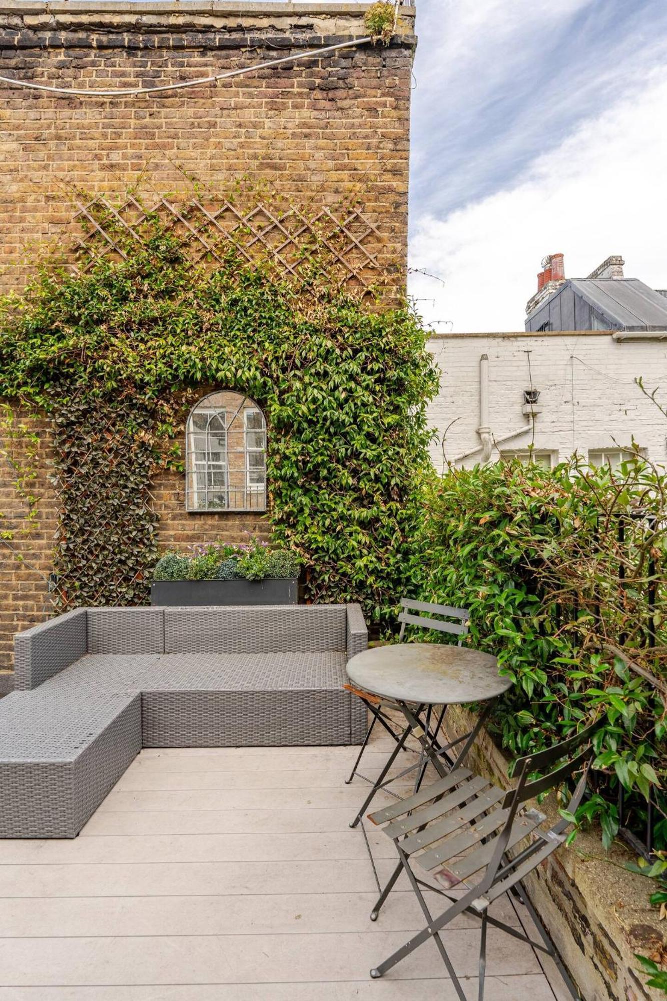 Delightful Notting Hill 2 Bed House With Garden Holiday home