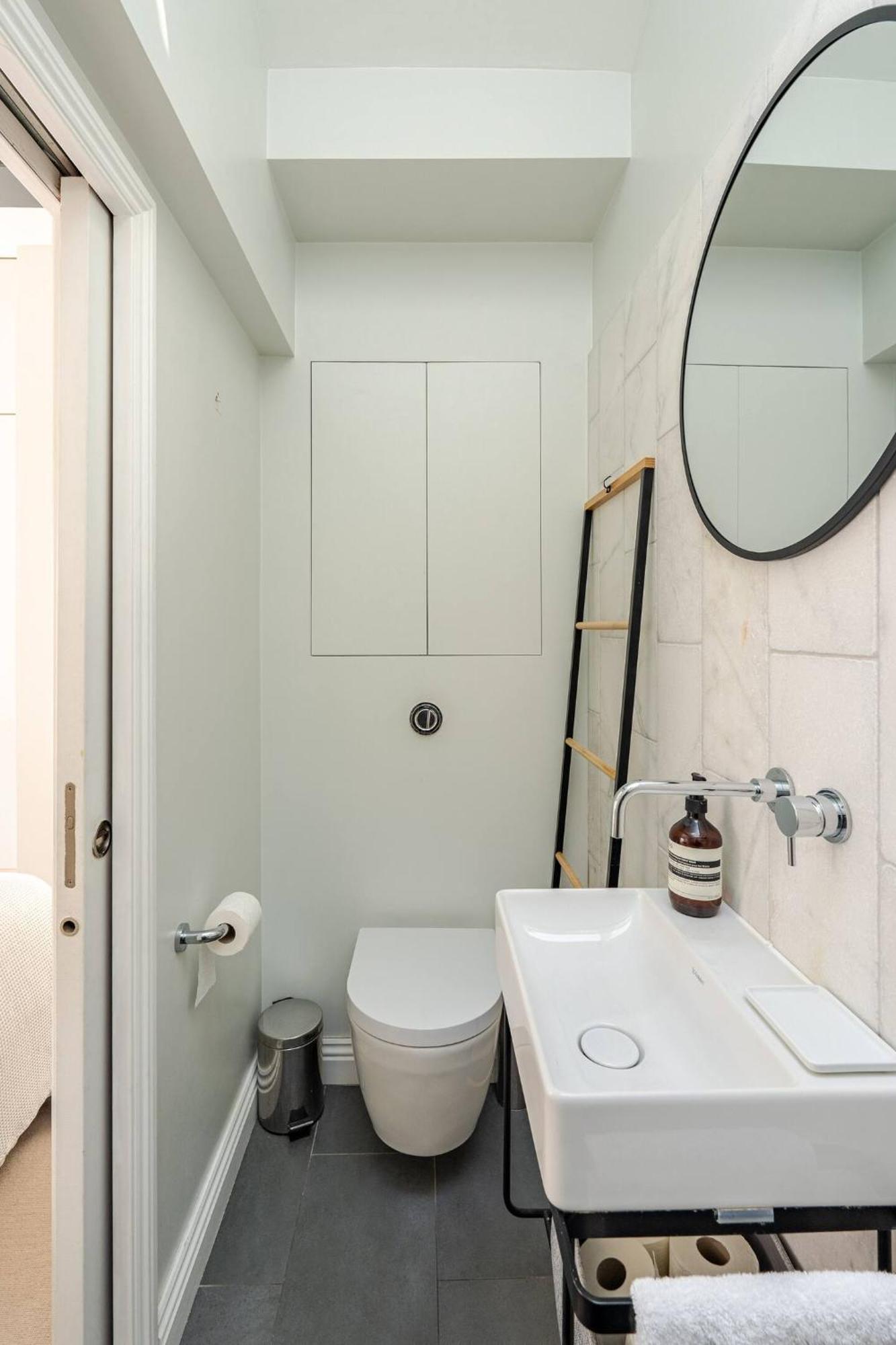 Delightful Notting Hill 2 Bed House With Garden Holiday home *