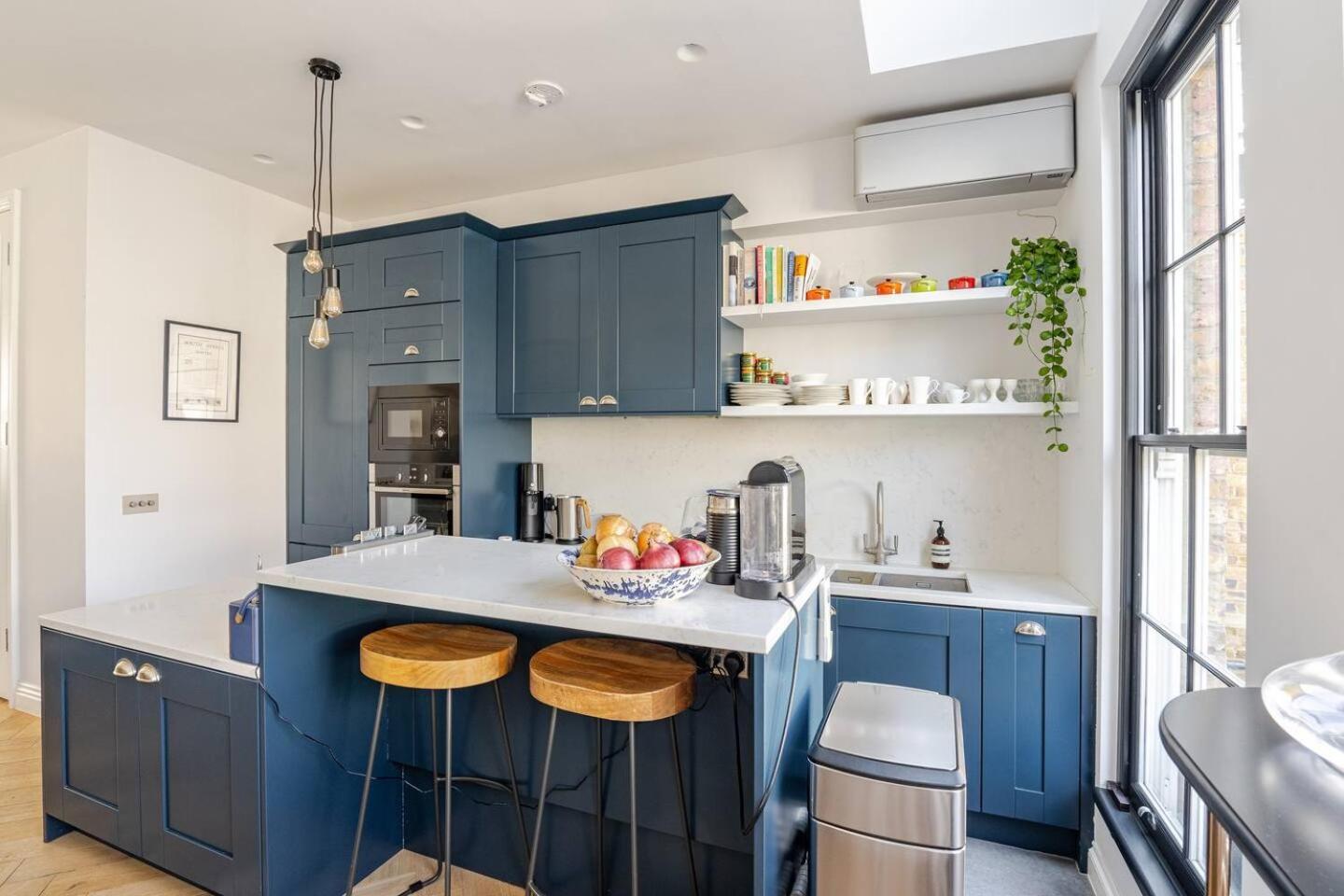 Delightful Notting Hill 2 Bed House With Garden Holiday home London