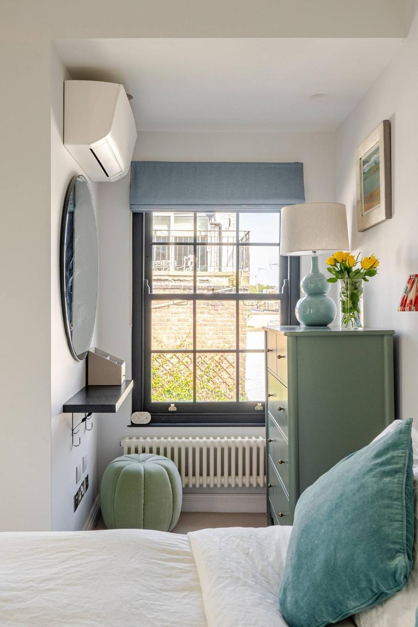 Delightful Notting Hill 2 Bed House With Garden *