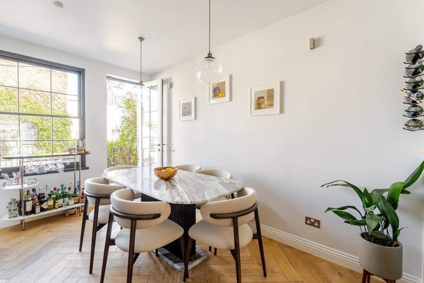 Delightful Notting Hill 2 Bed House With Garden Holiday home
