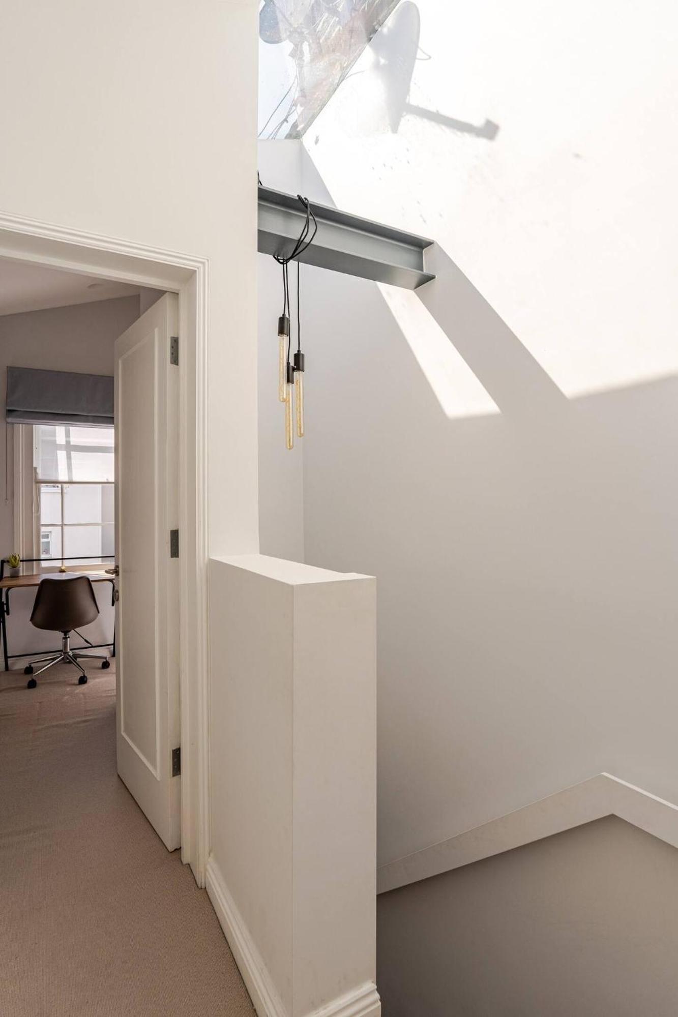 Delightful Notting Hill 2 Bed House With Garden Holiday home *